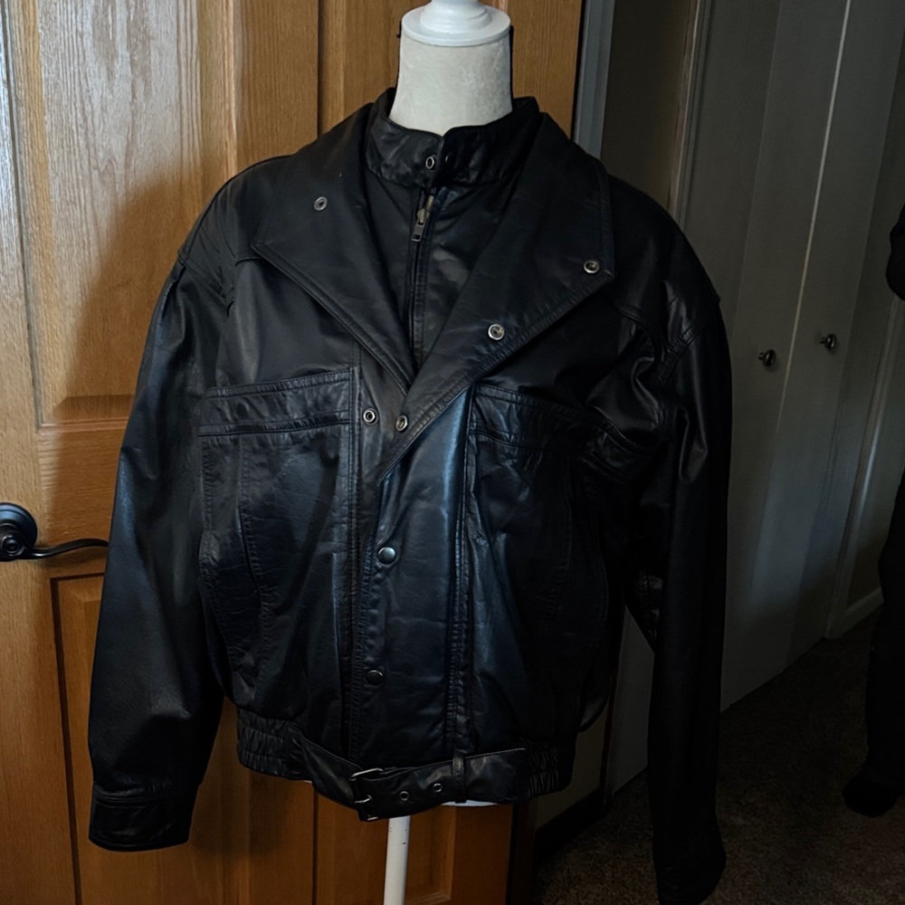 Vintage Byrnes and Baker Thinsulate  Leather bomber jacket